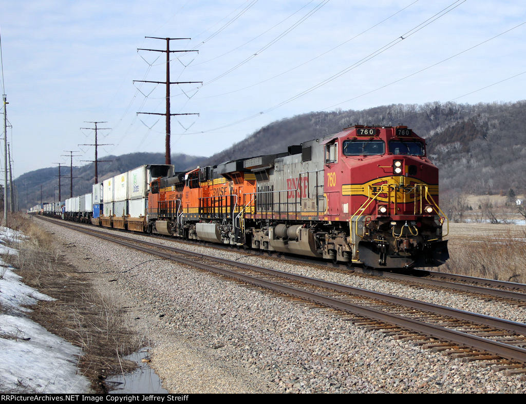 BNSF 760